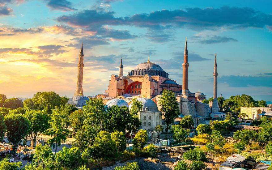 ISTANBUL - NOVEMBAR PRAZNICI - iz Podgorice